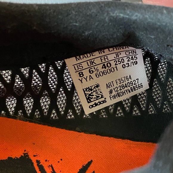 Adidas Spikes - Picture 3 of 5